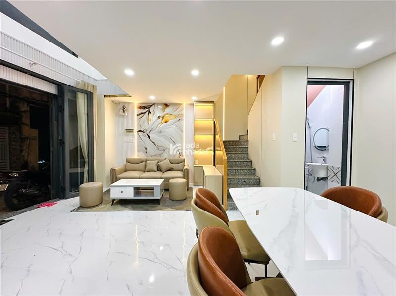 HẺM XE HƠI VIP HỒ BIỂU CHÁNH, PHÚ NHUẬN, 5 TẦNG MỚI Ở NGAY. GIẢM 200TR CHỈ CÒN 11T TL 