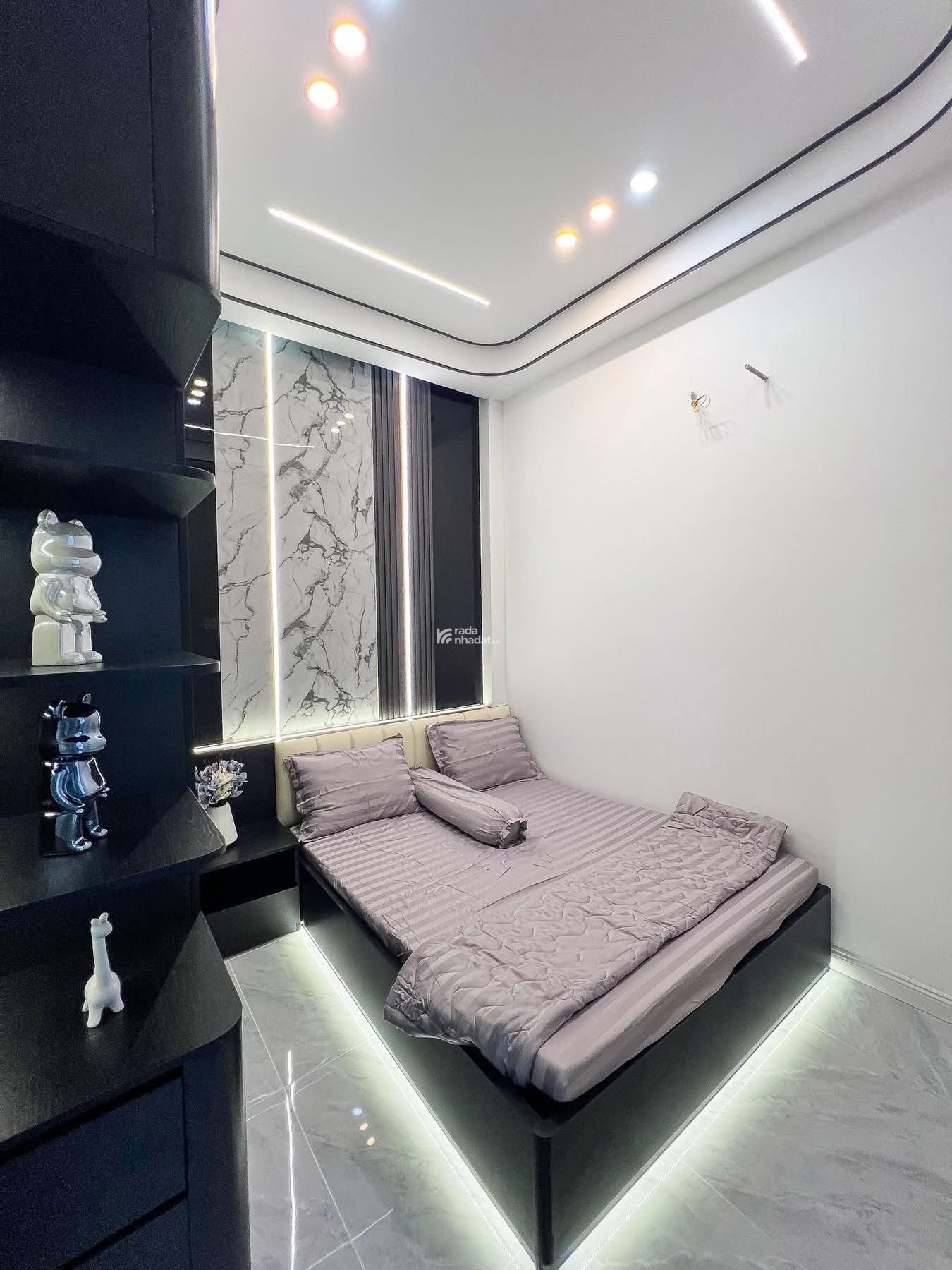 Nhà Phố Trung Tâm Thủ Dầu Một - Ô Tô Ra Vào Thoải Mái - Sổ Hồng Sẵn