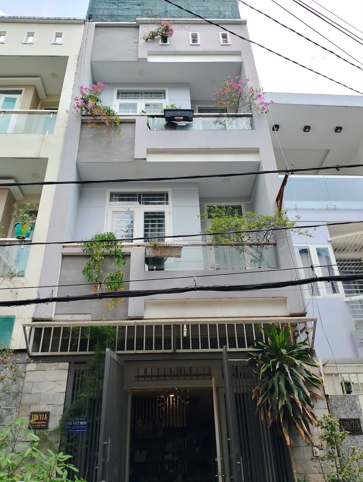 BÁN NHÀ HẺM KHỔNG LỒ Nguyễn Xí, Bình Thạnh-4 Tầng 4,5x14m-Sẵn kết cấu-Giá 12.2 Tỷ Bớt Lộc