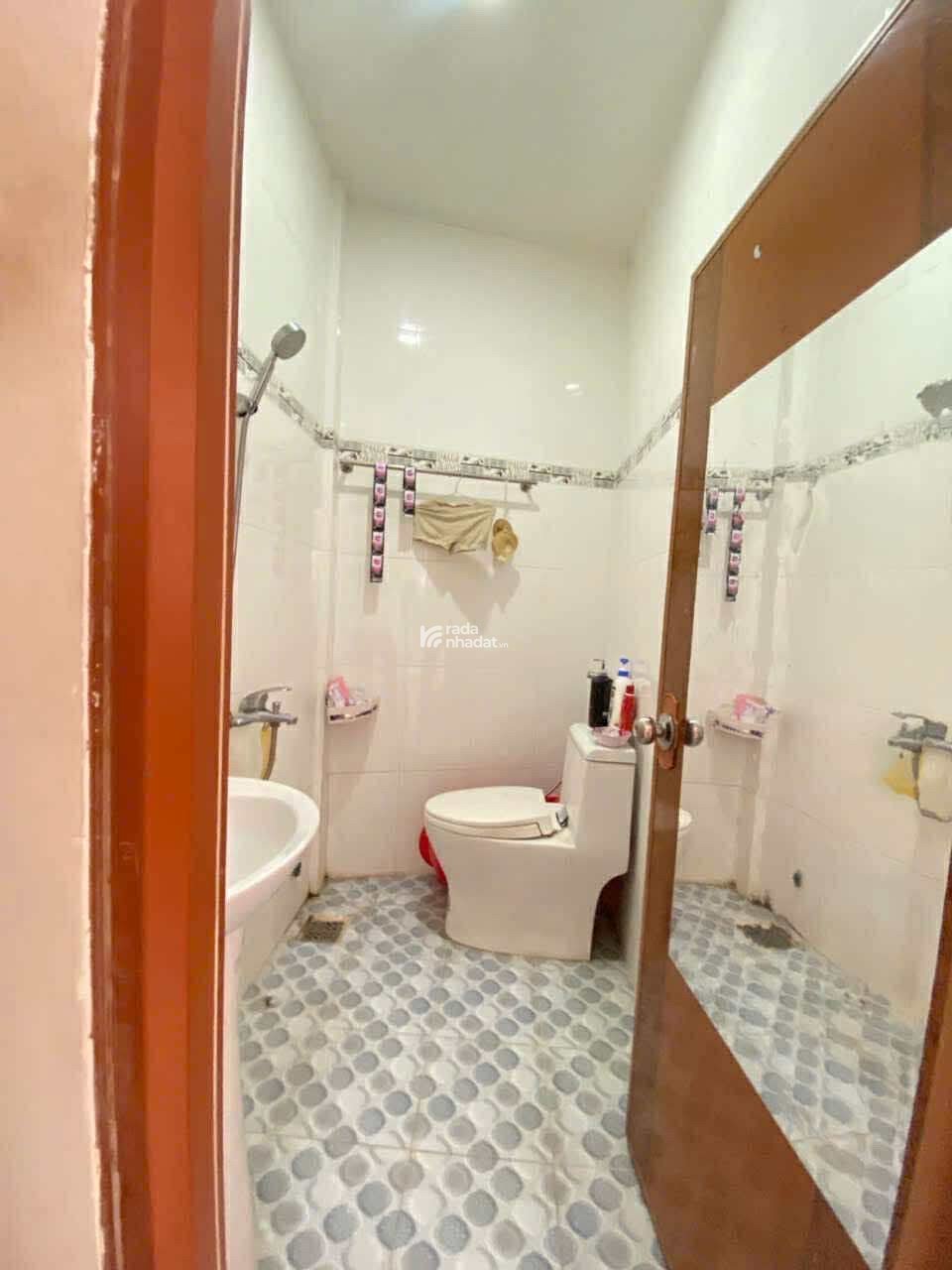 B.Á .N N.H.À 4 TẦNG – GIÁ MỀM NHƯ CÁI GỐI MƠ 