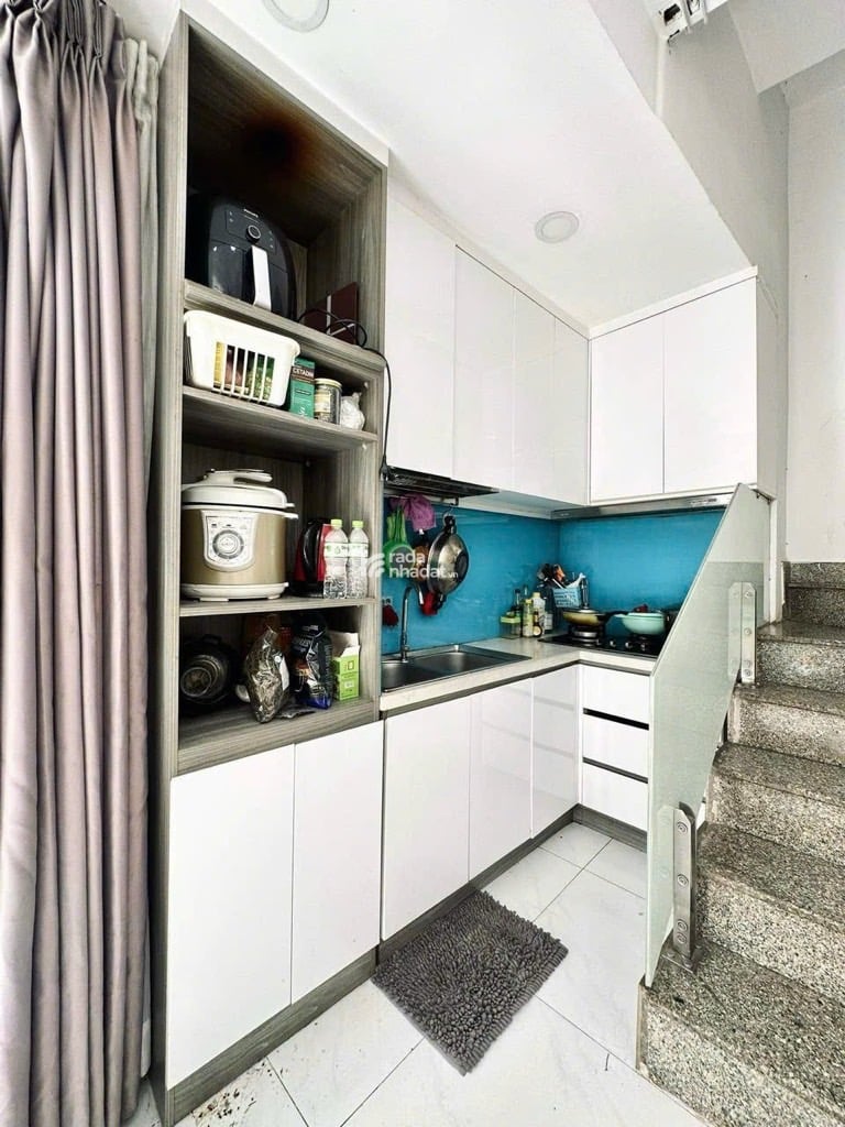 SIÊU PHẨM HOÀNG VĂN THỤ – 5 TẦNG – 3PN - HẺM 1 TRỤC, SÁT MẶT TIỀN - GẦN SÂN BAY - 5 TỶ 550