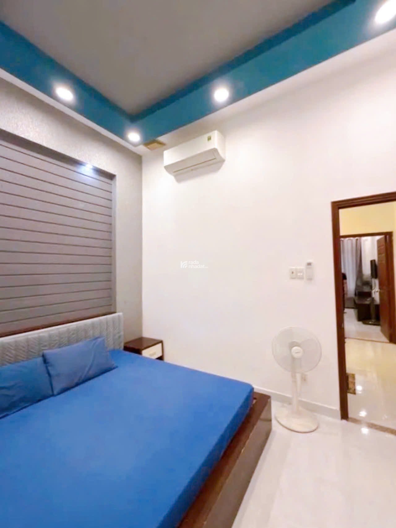 Bán nhà 2 Tầng hẻm Xe hơi Ni Sư Huỳnh Liên, QUẬN TÂN BÌNH, Sổ vuông 4x11 m, Giá 6.8 tỷ