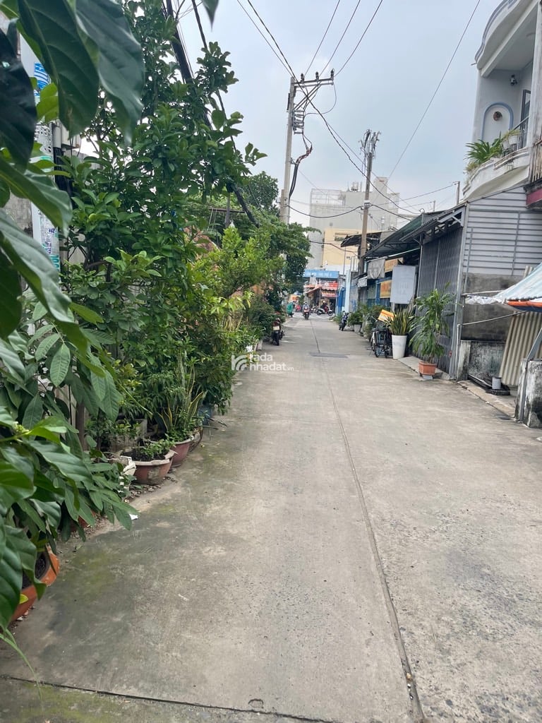 NGAY ĐẦM SEN, HẺM XE HƠI TÔ HIỆU, TÂN PHÚ, 471M2 HIẾM CÓ. GIẢM 450TR CHỈ CÒN 48.3T TL TỐT