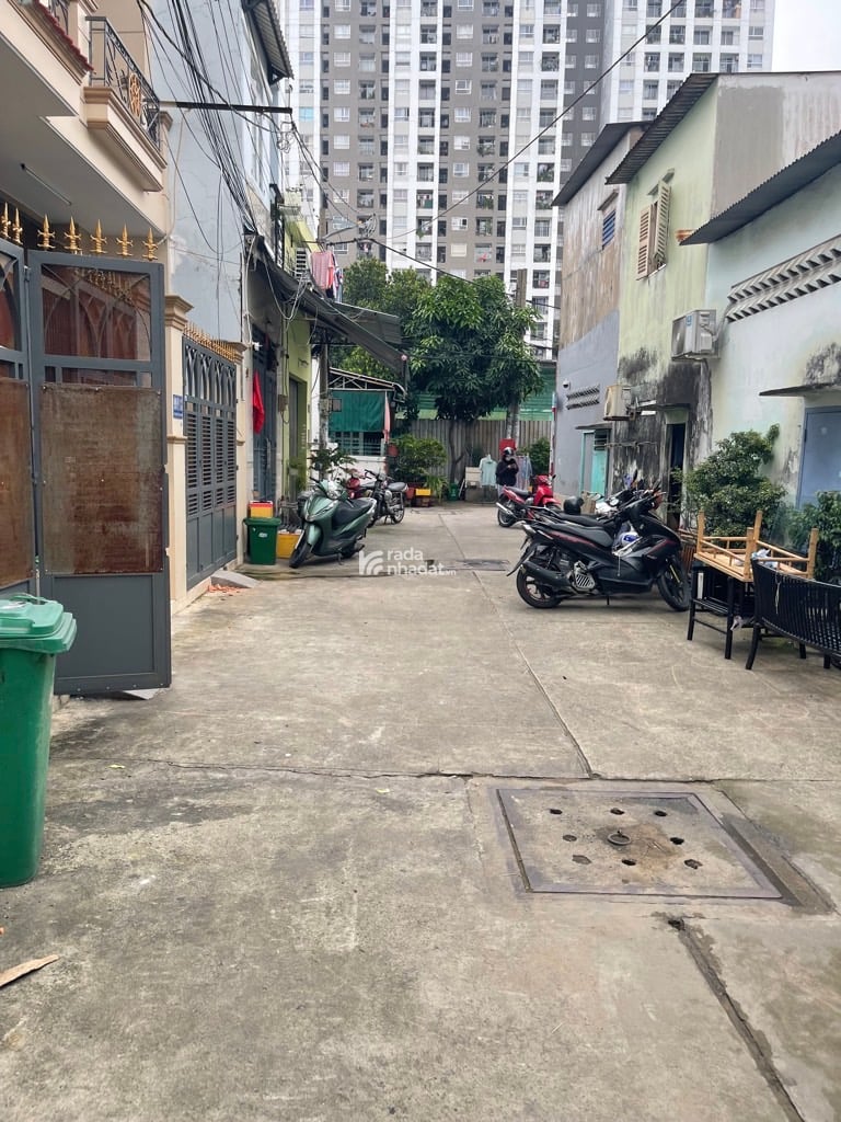 NGAY ĐẦM SEN, HẺM XE HƠI TÔ HIỆU, TÂN PHÚ, 471M2 HIẾM CÓ. GIẢM 450TR CHỈ CÒN 48.3T TL TỐT