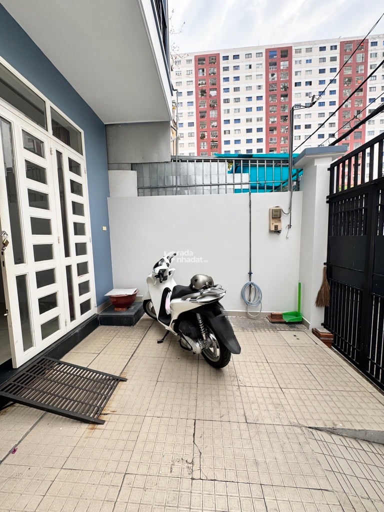 NGAY CHỢ BÀ CHIỂU, GIÁ SIÊU RẺ. VŨ TÙNG, BÌNH THẠNH, 85M2 Ở NGAY. GIẢM 2.5 CHỈ CÒN 8.3T TL 