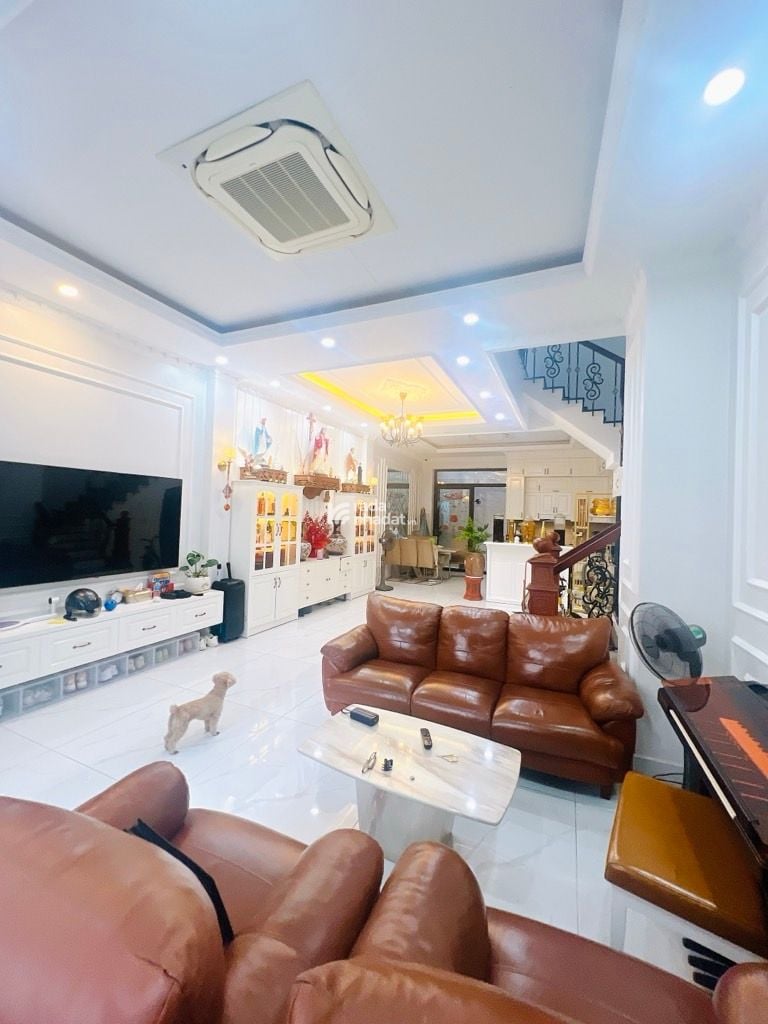 KHU VIP TÂN PHÚ - HẺM NHỰA XE TẢI 6M  - KẾ KHU CHỢ VẢI, LÊ THÚC HOẠCH - 4 TẦNG - 5.25X15 (77.5M2)