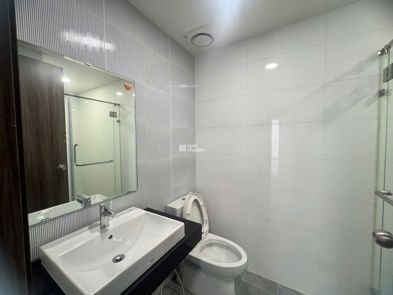 Cho thuê căn hộ chung cư đầy đủ nội thất CT2A Thạch Bàn, Long Biên. 75m.Giá: 7 triệu/ tháng