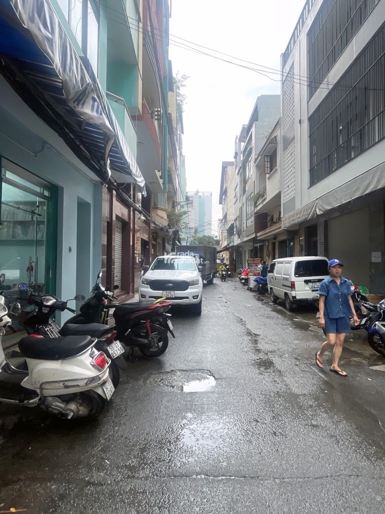 Bán nhà Q10 - chợ thuốc tây Nguyễn Giản Thanh - 7 x 9 x 4 tầng - kinh doanh, ở & cho thuê tốt