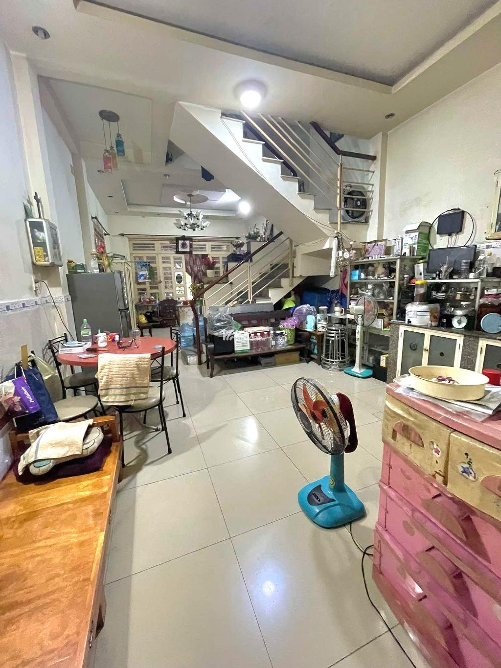 BÁN GẤP NHÀ 2 TẦNG DT KHỦNG (10*18) SHR_ ĐƯỜNG 8M CUỐI TÂN KỲ TÂN QUÝ