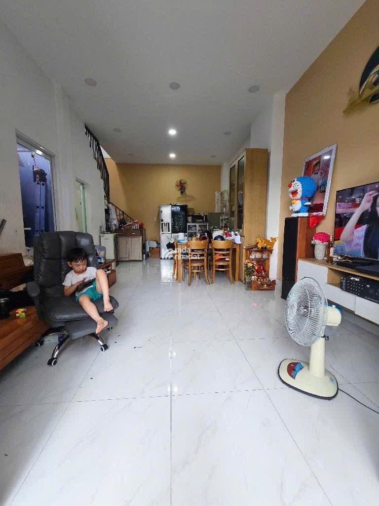 Gấp bán giảm 400tr - căn góc ngay trung tâm quận 7 - ngang khủng 5m 