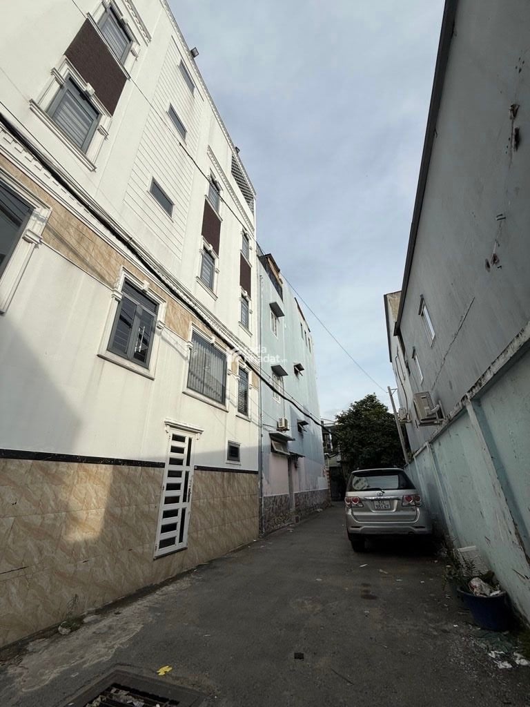 NHÀ ĐẸP 2 TẦNG PHẠM VĂN CHIÊU - 49M2 - HẺM XE HƠI - CHỈ 4T3