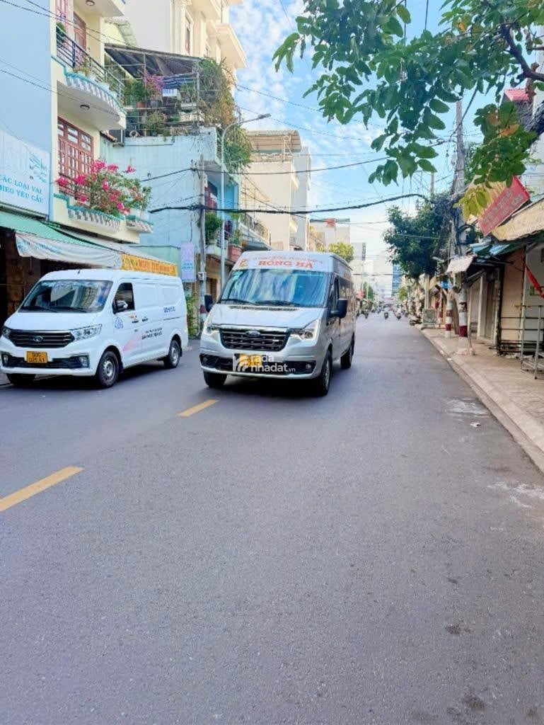 GẦN CHỢ VẢI, HẺM XE HƠI LÊ VĂN PHAN, TÂN PHÚ, 25M2 NGANG HIẾM CÓ. GIẢM 550TR CHỈ 2.75T TL TỐT