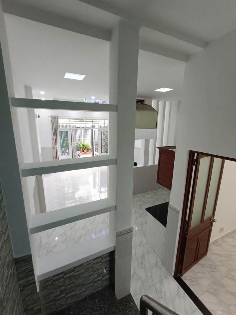 Nhà mới 2 Tầng Hẻm ÔTô Thông - Gần Trường Đại Học -TNPA Q9. Giá 6.5 Tỷ