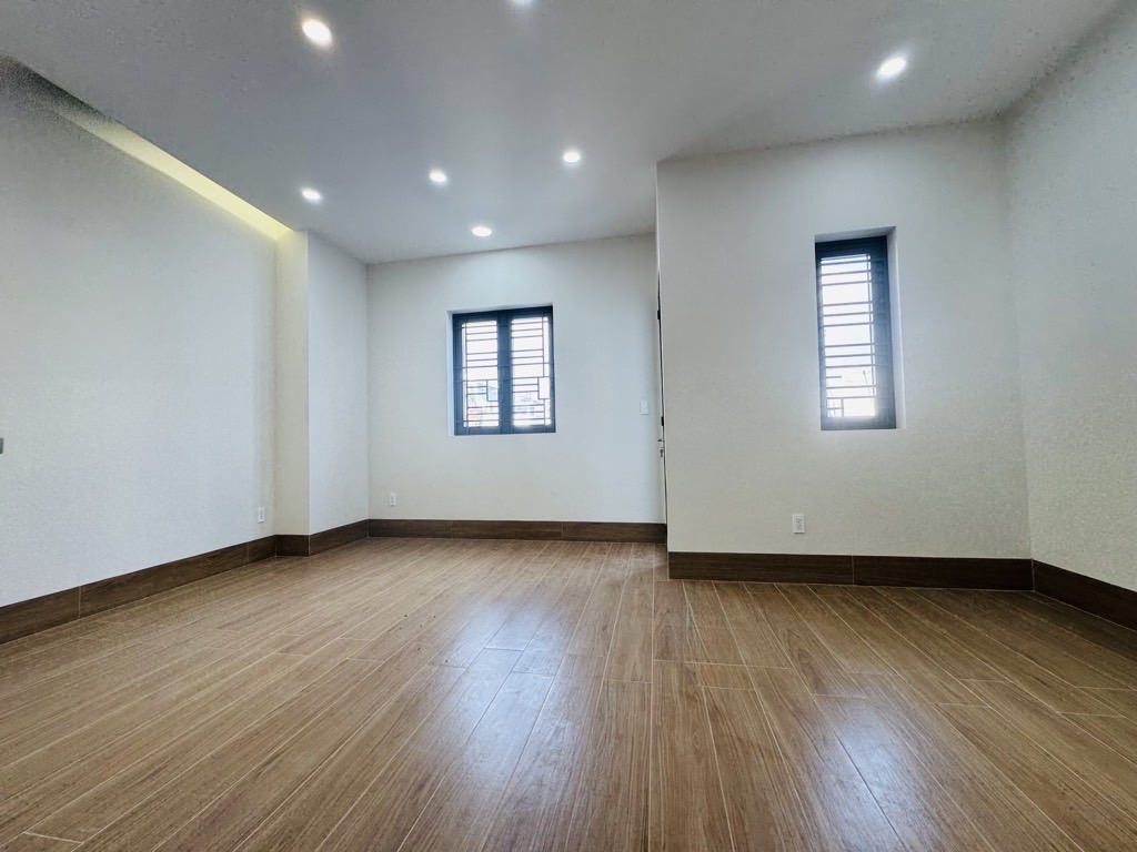 GẦN TÂN PHÚ VÀ QUẬN 6 - NHÀ MỚI TOANH 5 TẦNG - Ở VÀ KINH DOANHHương lộ 2 BTĐA Bình Tân,