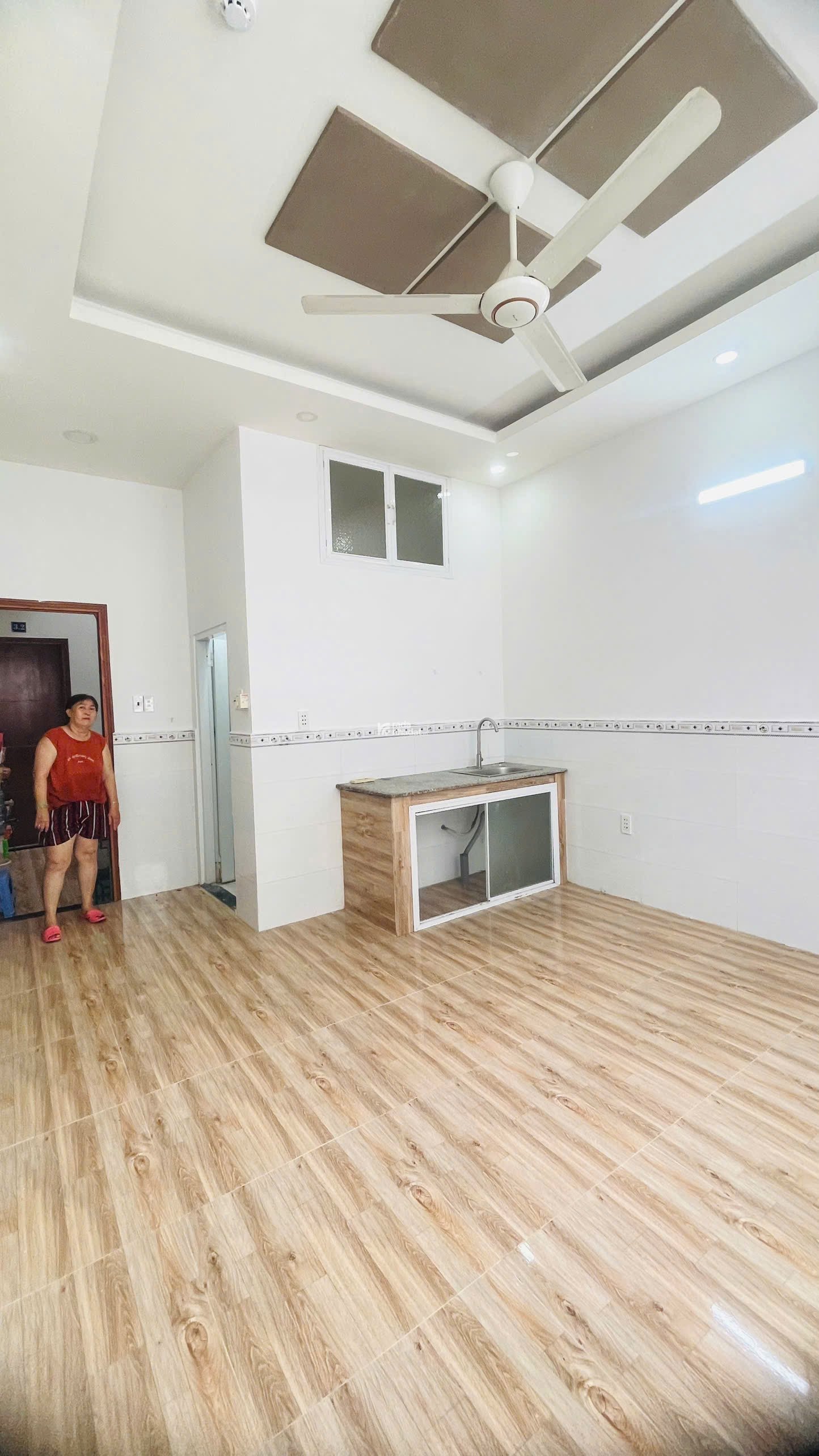 BÁN NHÀ ĐỐI DIỆN ĐH VĂN LANG-4x13M 5 TẦNG-SÁT MẶT TIỀN PHAN VĂN TRỊ, BÌNH THẠNH-GIÁ RẺ 9,3 TỶ TL