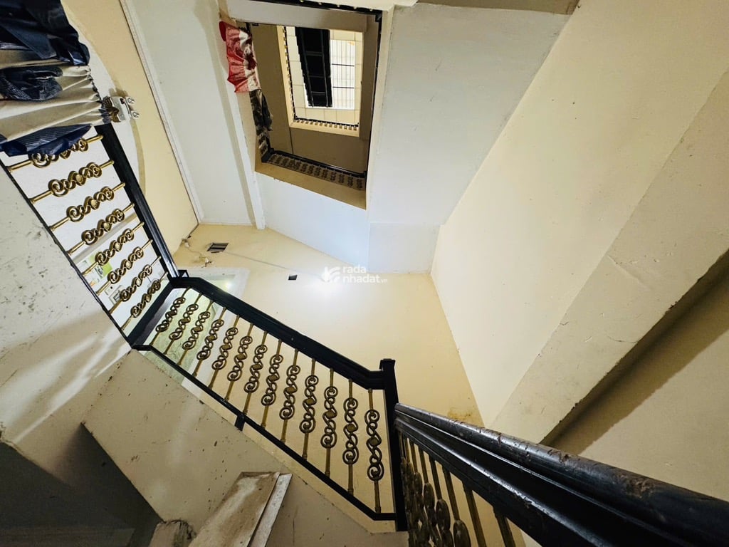 SÁT SÂN BAY, MTKD HOÀNG VĂN THỤ, PHÚ NHUẬN, 120M2 CÓ KC Ở NGAY. GIẢM 350TR CHỈ CÒN 27.9T TL 