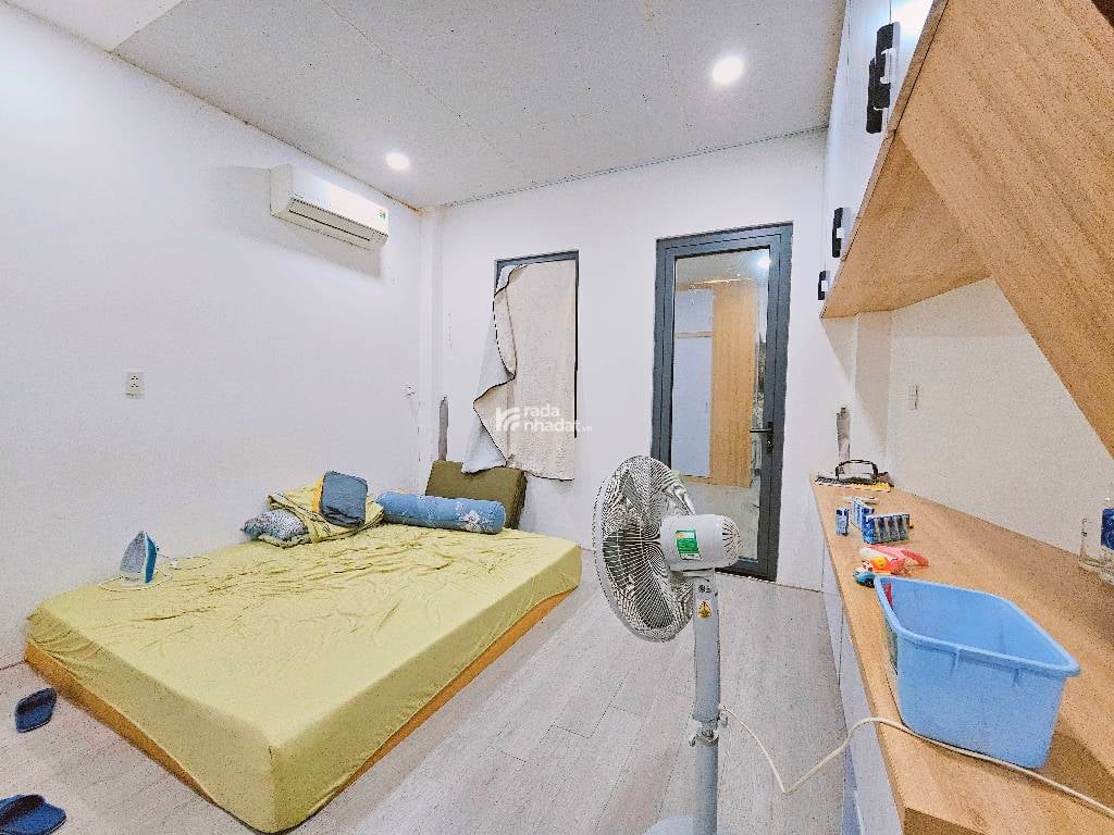 MỚI ĐẸP Ở NGAY, HẺM XE TẢI VI VU GẦN CO-OP TAM BÌNH, 3 TẦNG, NỞ HẬU 4,5X15; 7,5 TỶ.