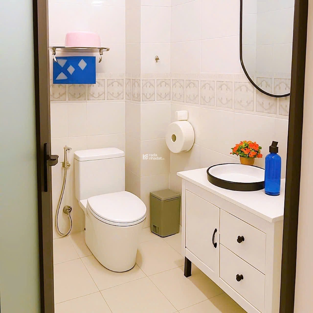 Nhà đẹp Hẻm Ô tô Cách Mạng Tháng Tám - QUẬN 10 - 3 Tầng - Sổ vuông 3.6x14 m - 12.9 tỷ