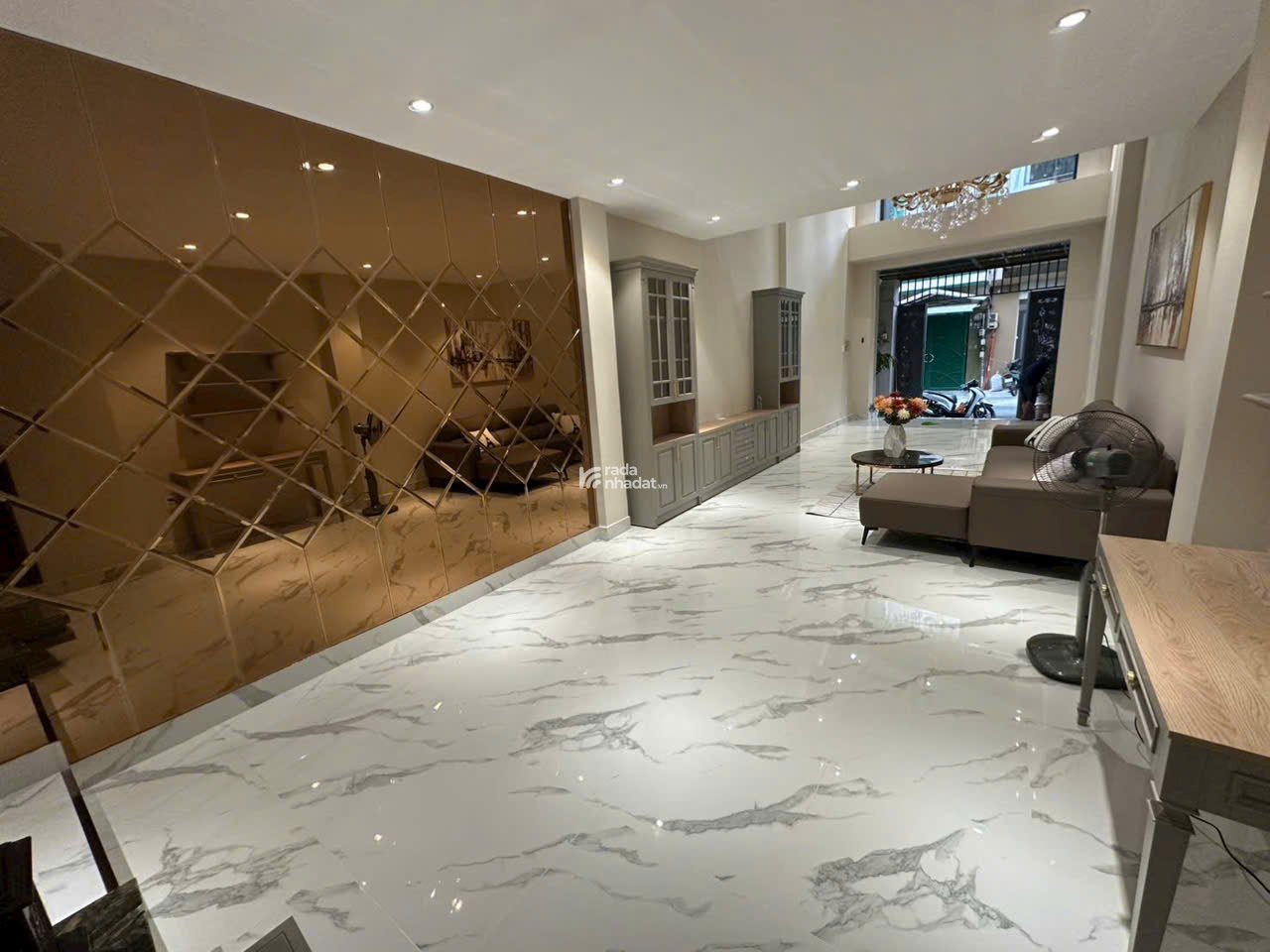 Bán nhà MTKD đinh công tráng,q1 nhà xây hiện đạivào ởngay thích hợp KD,4x27m có sân 3m,chỉ 38tyTL
