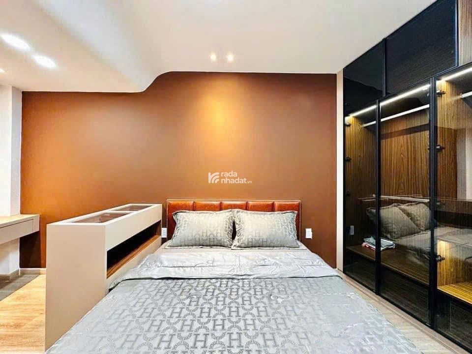 NHÀ ĐẸP 5x13 HẺM XE TẢI  ĐƯỜNG QUANG TRUNG, chỉ hơn 6 tỷ