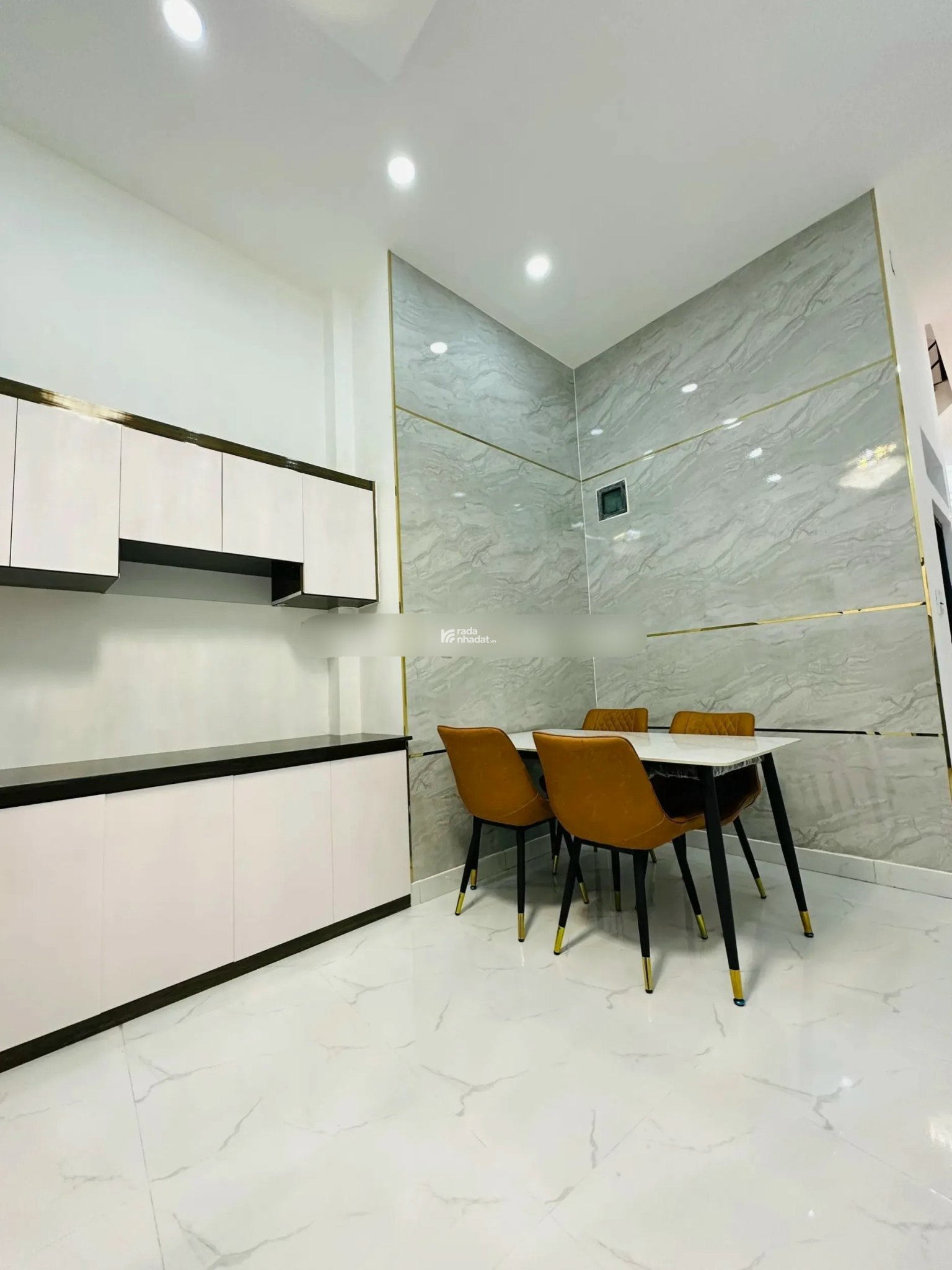 Chính chủ cần bán gấp nhà 37.6m2 đường Nguyễn Kiệm Phường 4 Quận Phú Nhuận giá 4tỷ270tr. Sổ riêng
