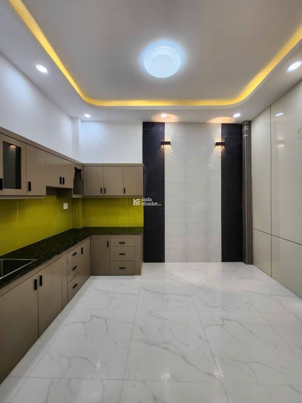 Bán nhà Đẹp - Tân Phú - Gần Đầm SEN- HXH- 4 Tầng