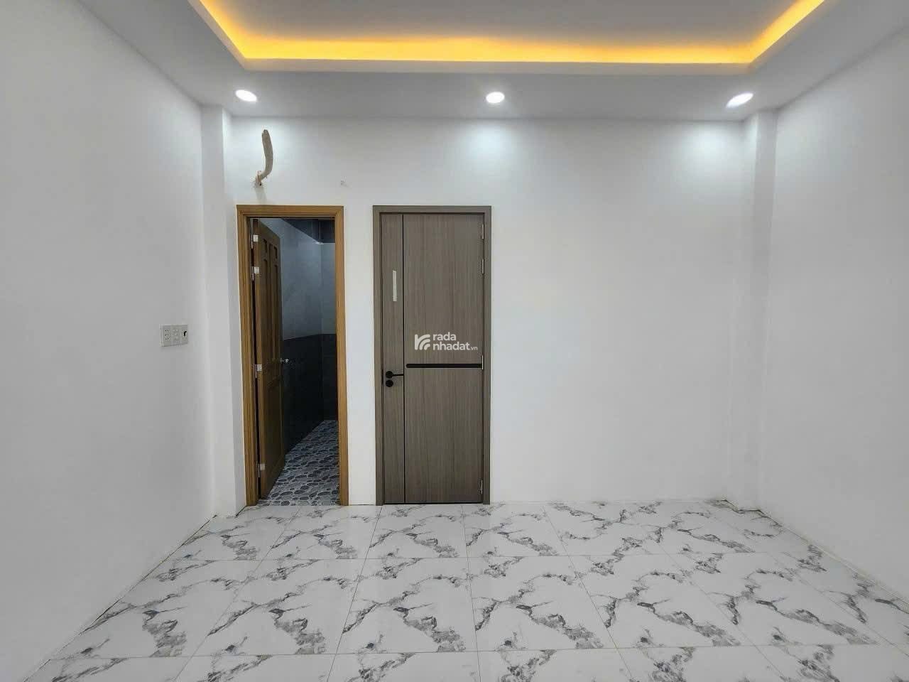 Bán nhà Đẹp - Tân Phú - Gần Đầm SEN- HXH- 4 Tầng