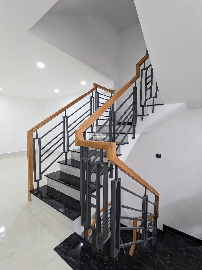 NGUYỄN TƯ GIẢN VỪA Ở VỪA KINH DOANH - HXH THÔNG - 45M2 (4*11) NỞ HẬU - 4 TẦNG MỚI ĐẸP  - 6 TỶ 700