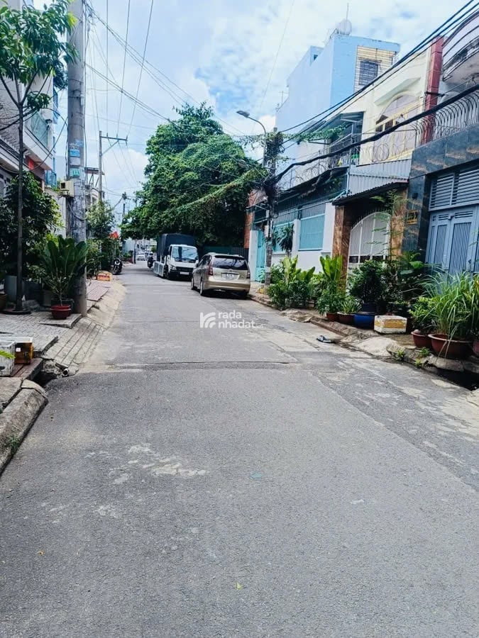 Nhà vào ở ngay, HXH Hòa Bình, 60m2, 4x15m, giá cực tốt!