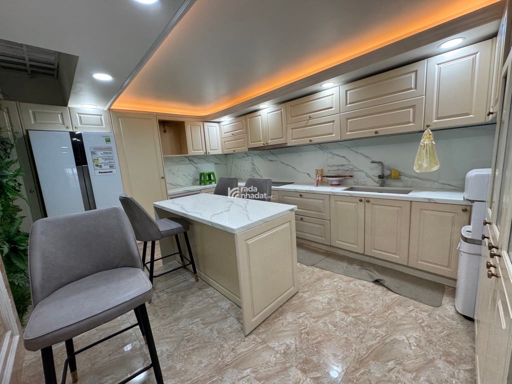   HẺM Ô TÔ 8M - CĂN HỘ DỊCH VỤ  TRẦN TUẤN KHẢI - TRẦN HƯNG ĐẠO - 7 TẦNG có HẦM, THANG MÁY.