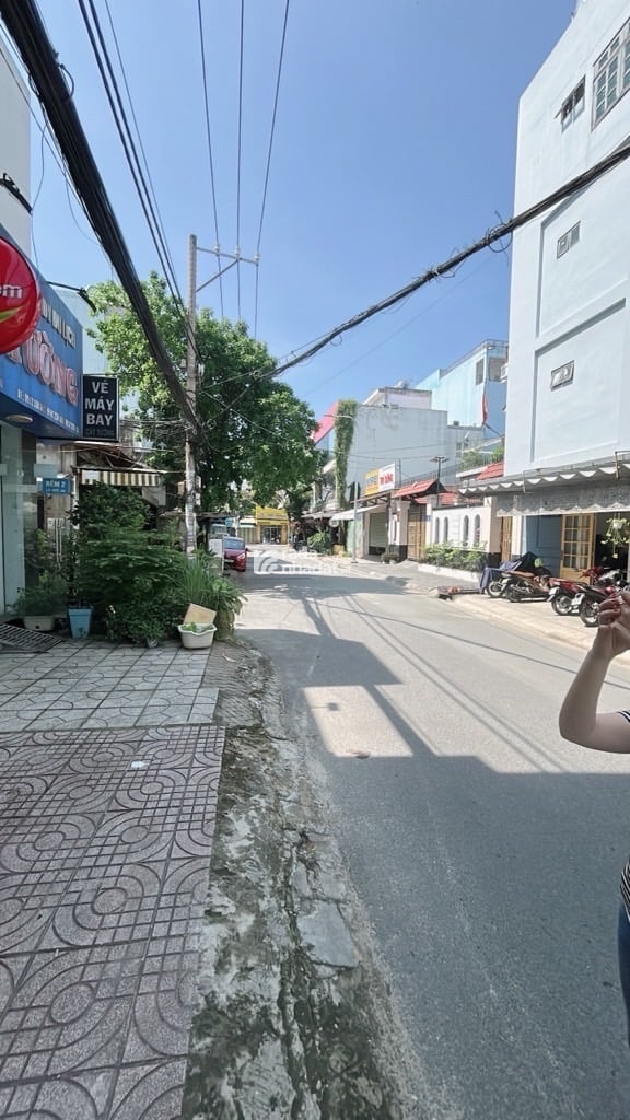 Bán nhà mặt tiền gần AEON  tân phú 