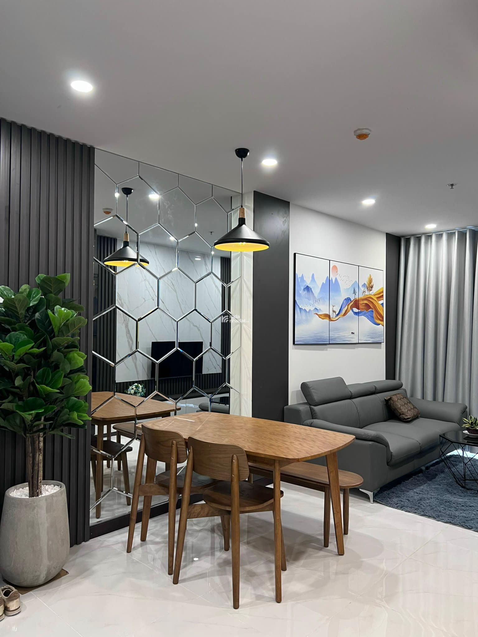 Bán Penthouse C - Skyview Chánh Nghĩa 3PN 3WC 158m2 tầng 34  35 sổ hồng riêng