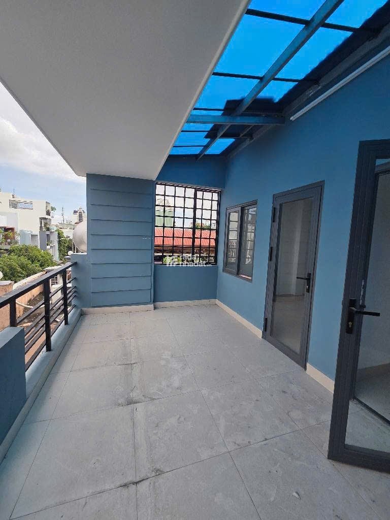 MẶT TIỀN VIP TÂN PHÚ - VỊ TRÍ CỰC ĐẸP - CHO THUÊ GIÁ CAO - KINH DOANH ĐA NGÀNH NGHỀ - CÓ LỀ ĐƯỜNG R