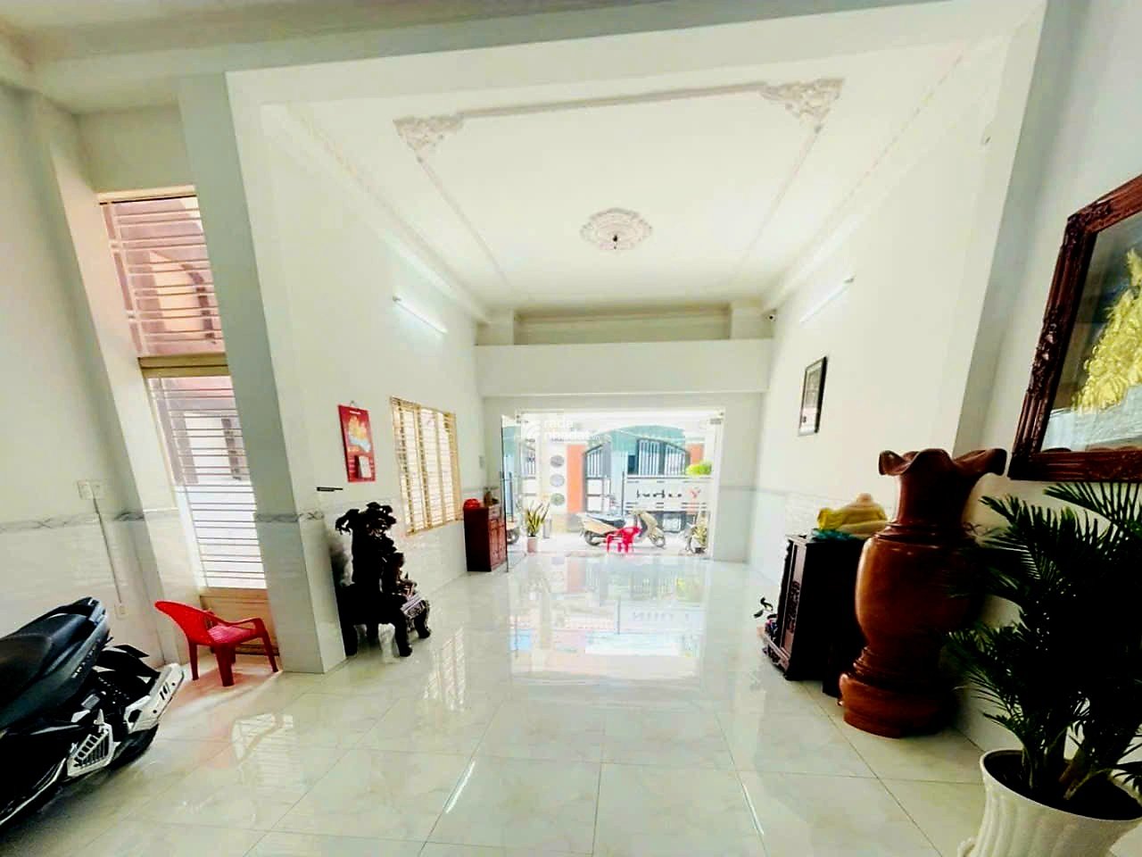 BÁN NHÀ MẶT TIỀN NỘI BỘ 4 TẦNG 140M2 - NGUYỄN SƠN - NHIK 13T