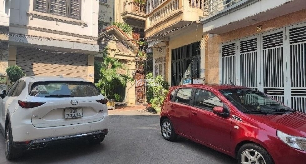 NHÀ ĐẸP - SỔ VUÔNG - GẦN Ô TÔ ĐỖ - 300M RA THPT CẦU GIẤY - 32M2 - 7.X TỶ