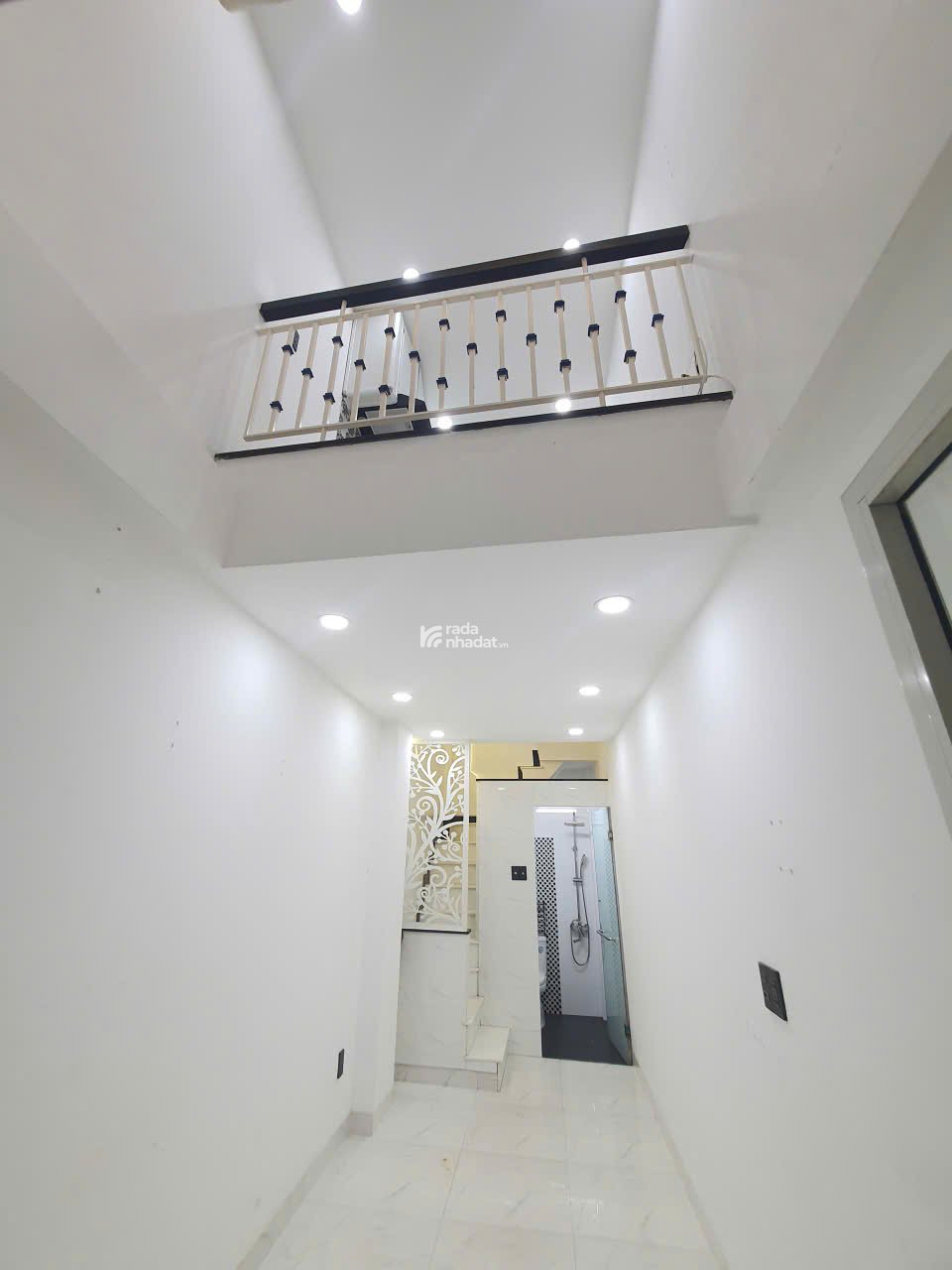 BÁN NHÀ HẺM NGÔ QUYỀN QUẬN 10 - 3.4 tỷ  