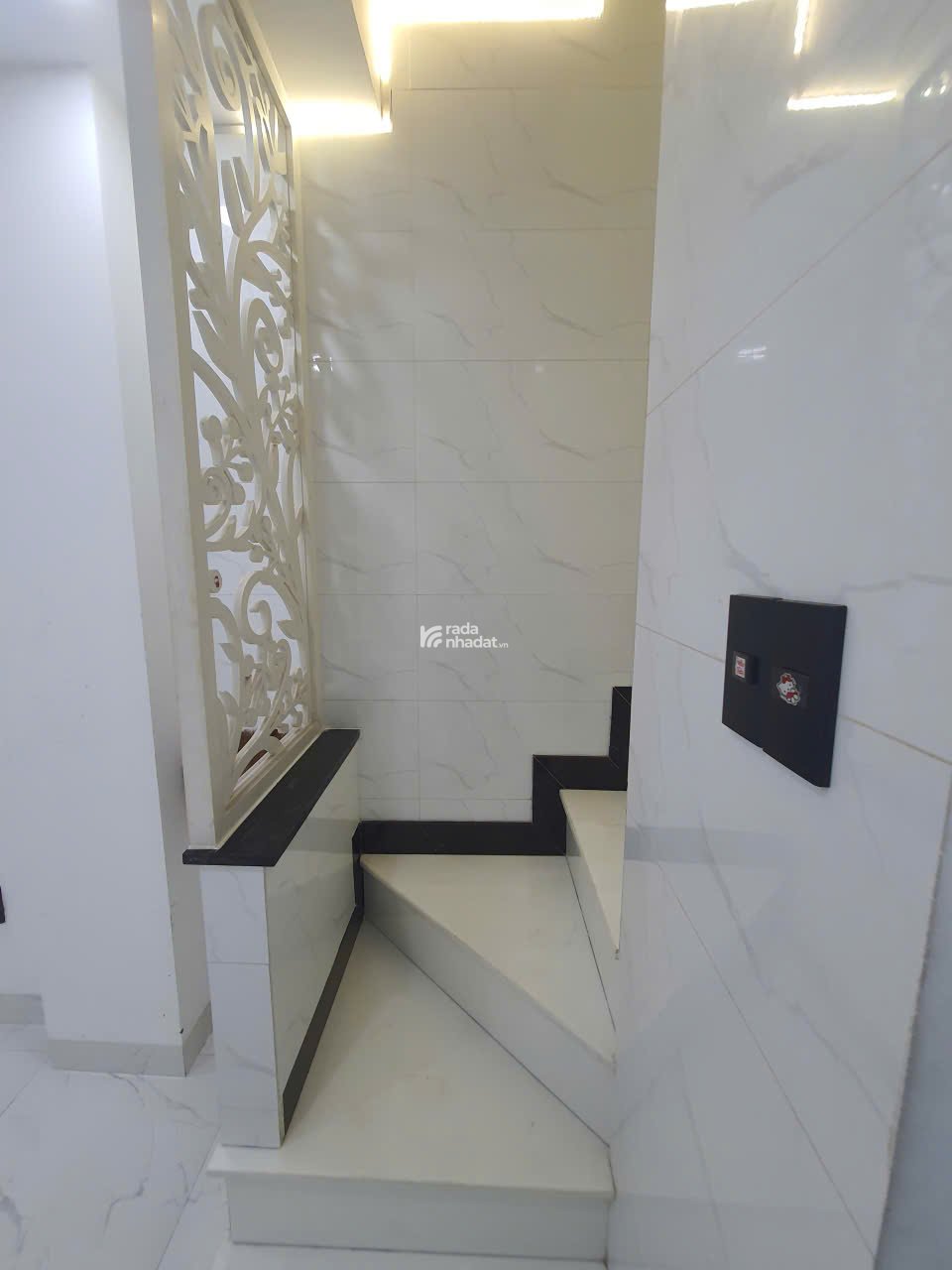 BÁN NHÀ HẺM NGÔ QUYỀN QUẬN 10 - 3.4 tỷ  