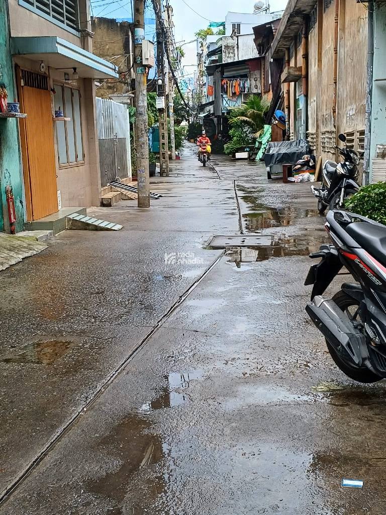 NHÀ 3 TẦNG - HẺM XE HƠI THÔNG - PHƯỜNG 3 QUẬN 11 CŨ - SÁT BÊN ĐẦM SEN - GẦN CẦU VƯỢT CÂY GÕ