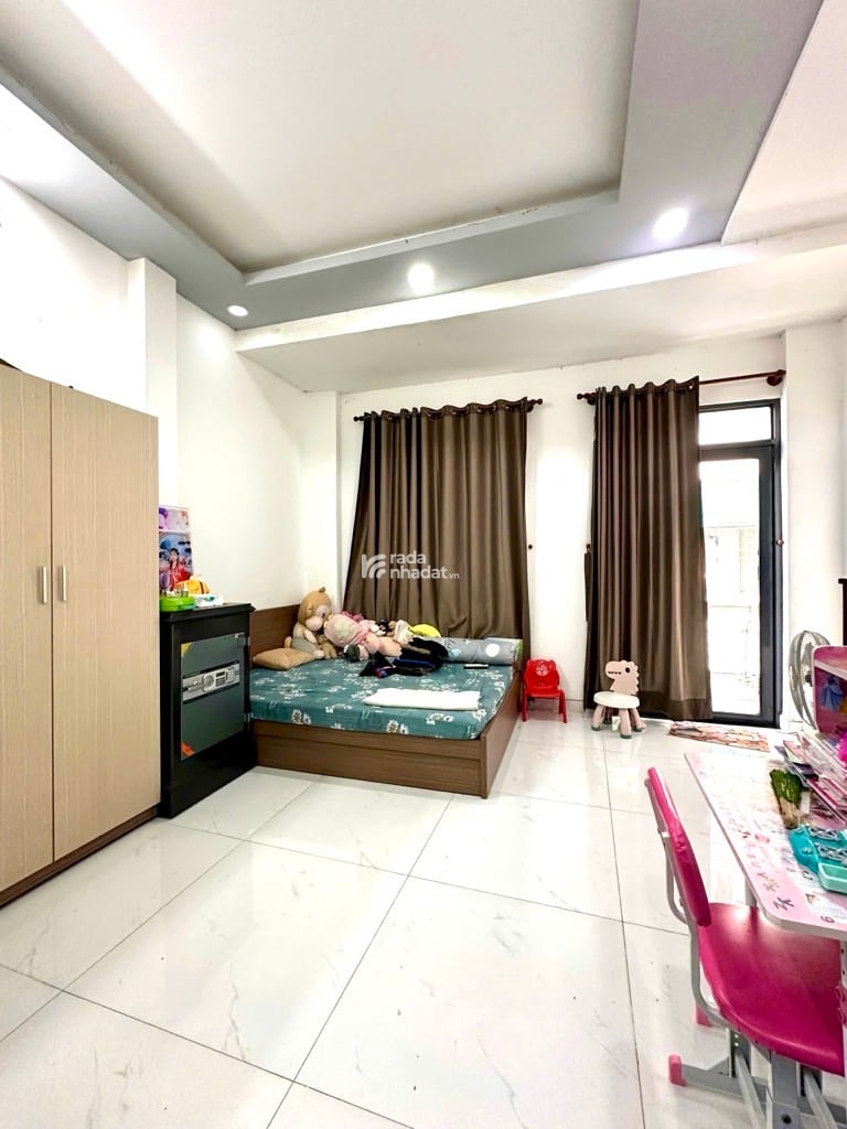 Hẻm Ba Gác Nhựa Ngay Khu Chợ Vãi Phú Thọ Hoà  - DT: 51,3M2 ( N4,5x12 ) 1 Trệt Lửng 1 lầu , 3PN