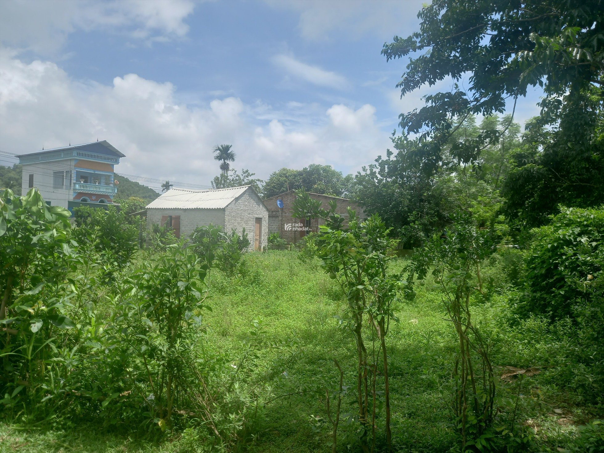 Bán đất hẻm Phạm Văn Đồng, Hiêp Bình Chánh, Thủ Đức. Giá 40 triệu/m2. Sổ hồng. DT 448m2 và 978m2