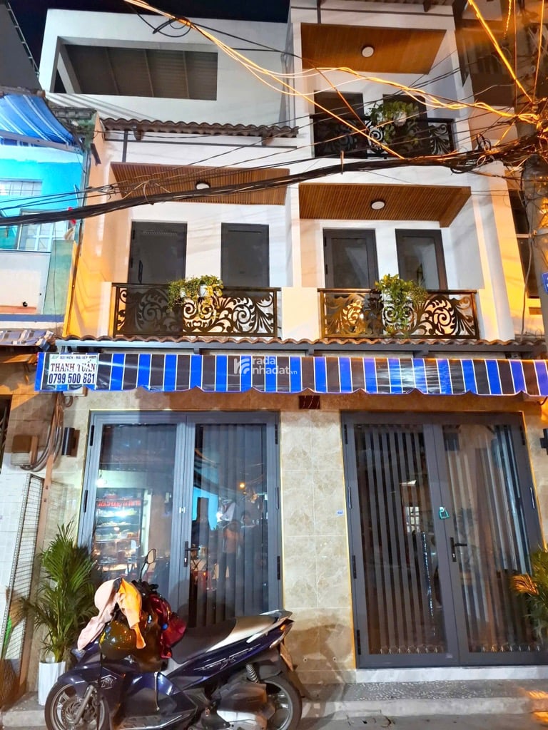 HẺM XE TẢI 3 TẦNG -HUỲNH THIỆN LỘC- HOÀ THẠNH TÂN PHÚ -DT: 5*5.6M - 4 TỶ 680