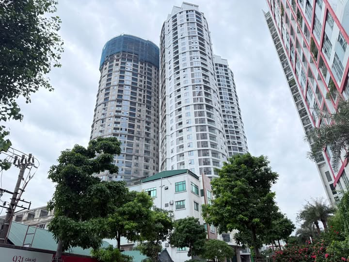 Bán căn hộ chung cư 102.5m2 The Queen 360 Giải Phóng, Hà Nội