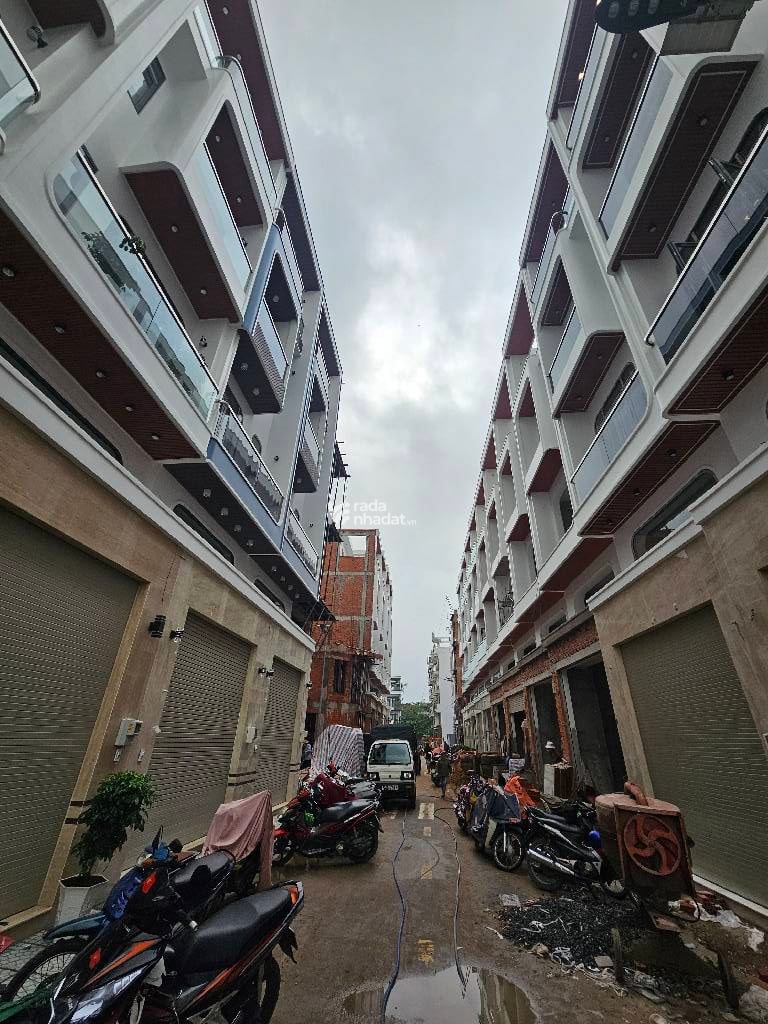 5 TẦNG-KHU PHÂN LÔ ĐỒNG BỘ - ĐƯỜNG SỐ 6 -BÌNH HƯNG HÒA B- BÌNH TÂN-DT: 4*23M- 7 TỶ 5