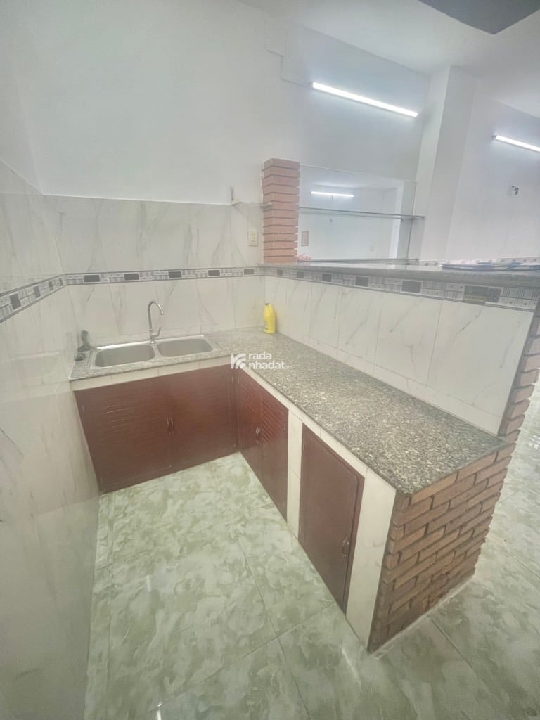 Đ.Lò Gốm, 3,85 tỷ, 30m2, 2PN  2WC, hàng hiếm tại Hot! 