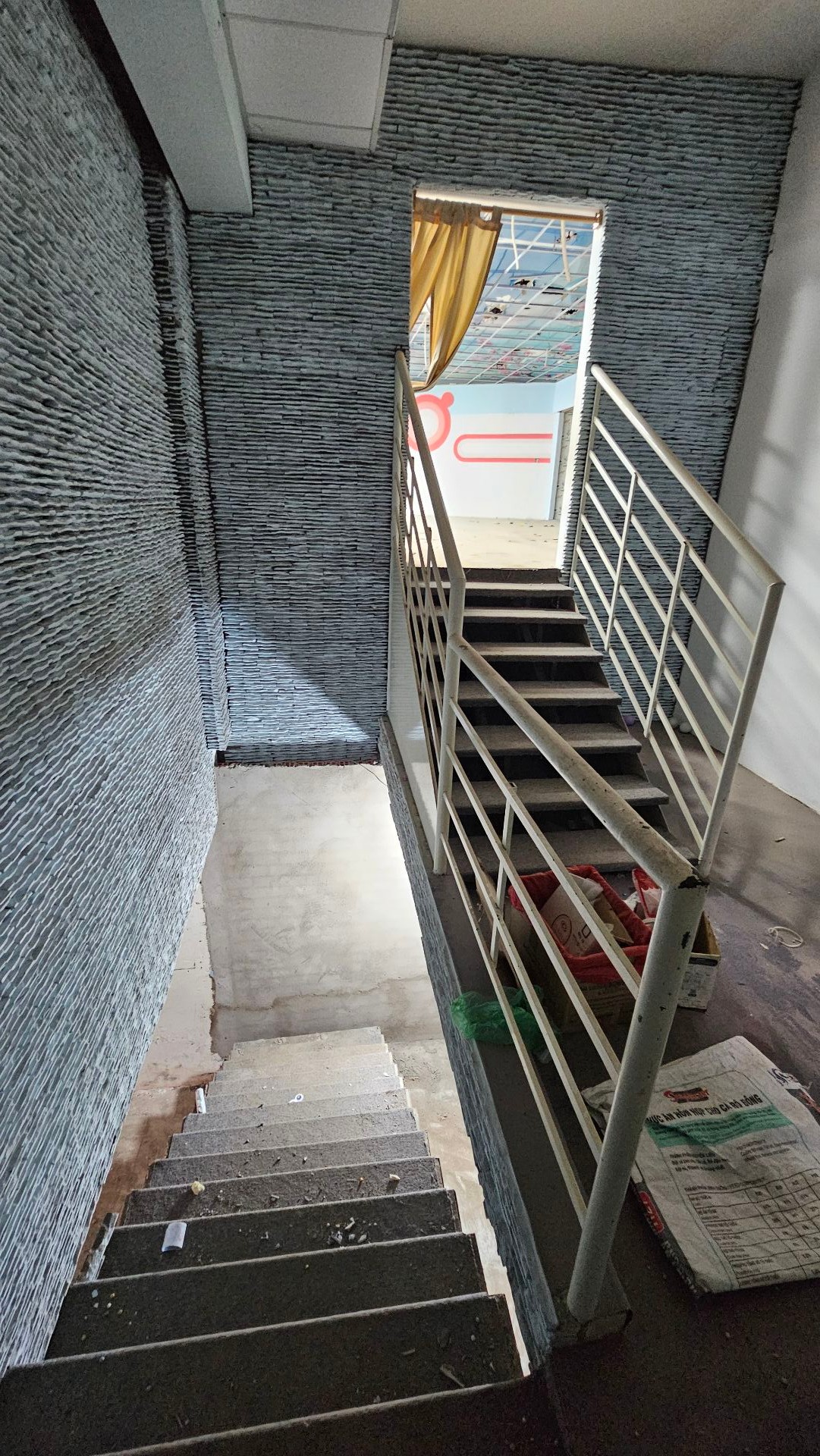 Mặt tiền Hoàng Xuân Nhị, 89m2, 4.2x20, 3PN, nhà cũ tiện cải tạo, Chỉ 8.5 tỷ TL