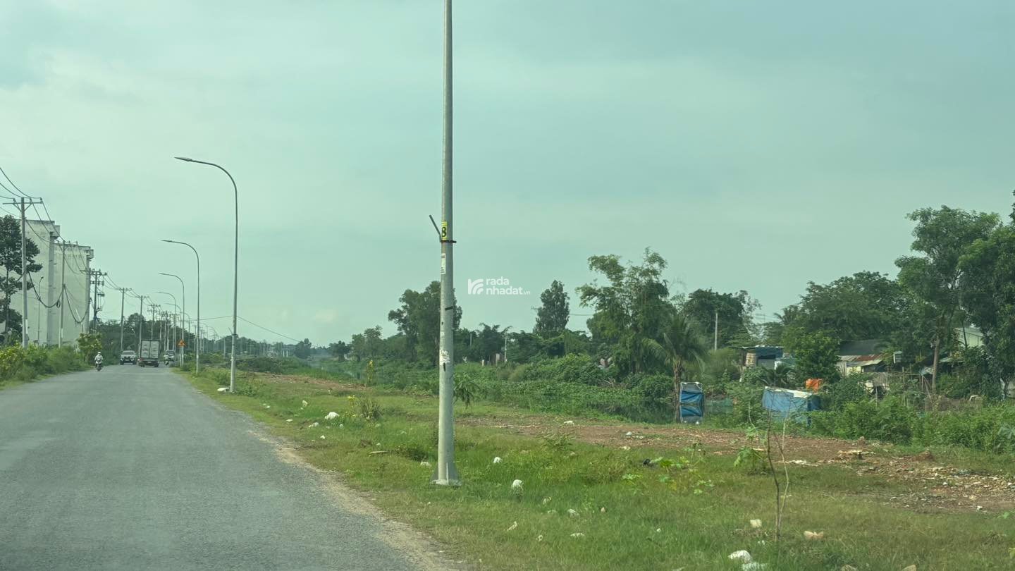 bán đất mặt tiền kênh trần hải phụng gần cầu dân sinh giao võ văn vân 10tr/1m2