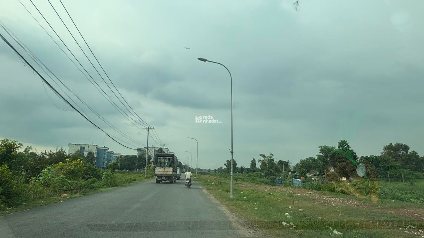 bán đất mặt tiền kênh trần hải phụng gần cầu dân sinh giao võ văn vân 10tr/1m2