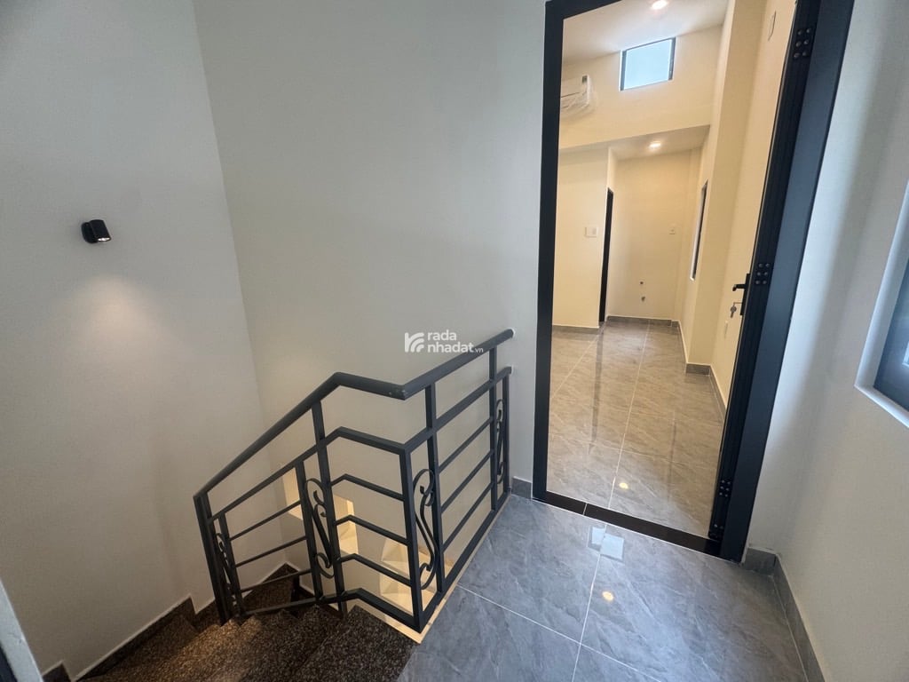 SIÊU RẺ VÀ ĐẸP. NGUYỄN THƯỢNG HIỀN, PHÚ NHUẬN, 2 TẦNG CÓ KC Ở NGAY. GIẢM 350TR CHỈ 6.35T TL 