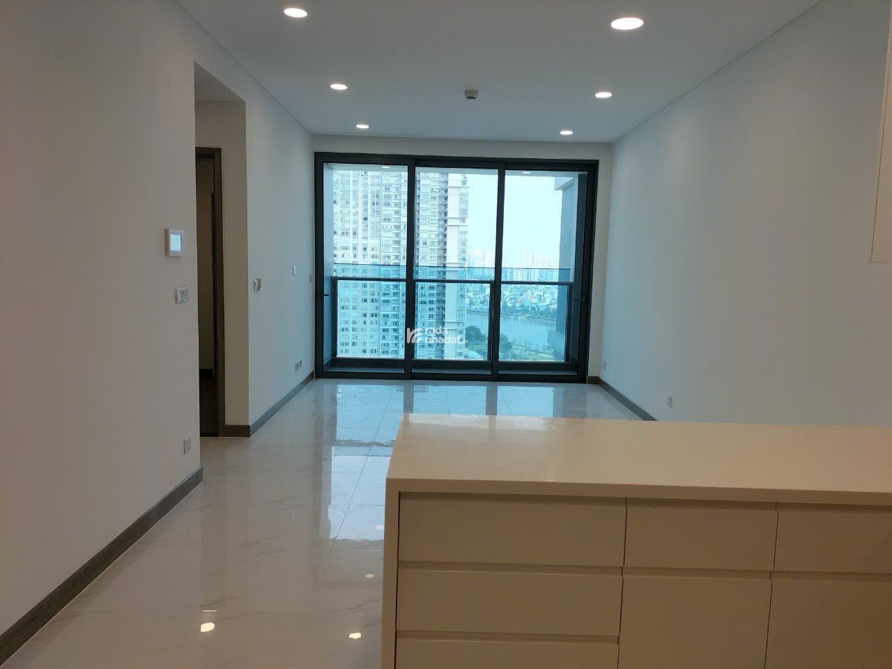 CHO THUÊ SUNWAH PEARL - 2PN  1 TẦNG CAO- VIEW SÔNG, LM81 (ĐỘC QUYỀN) - 38TR (CÓ TL)