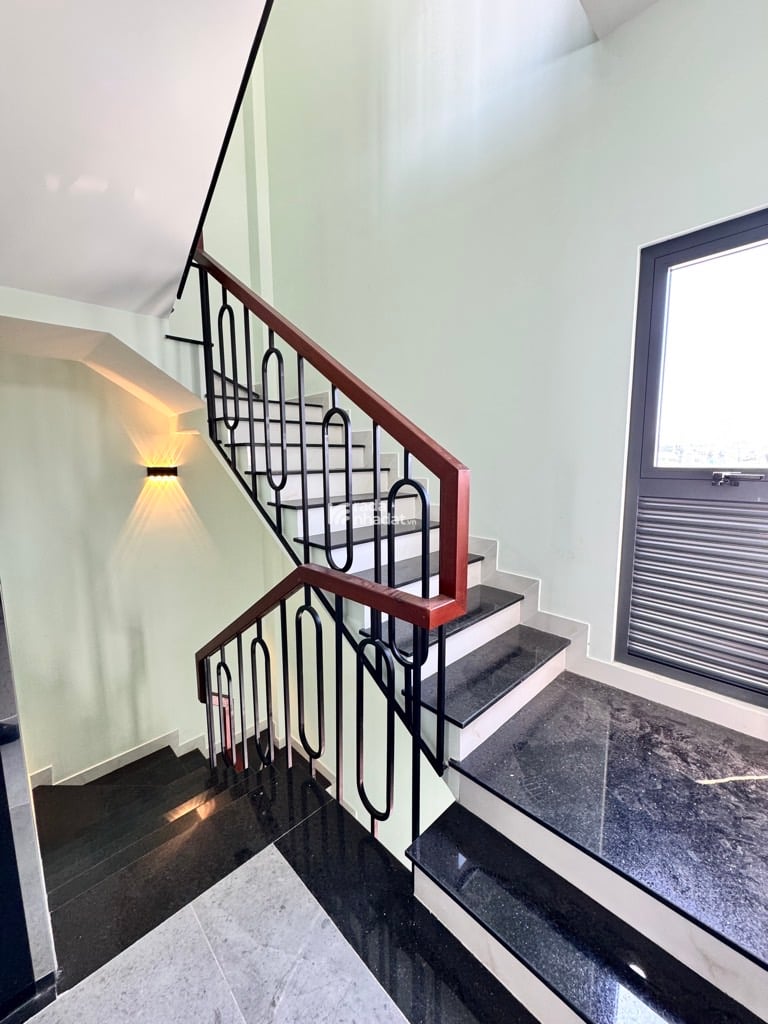 GIÁP LŨY BÁN BÍCH -6 TẦNG  THANG MÁY - QUÁCH VŨ -HIỆP TÂN -TÂN PHÚ-DT: 4.1*21m-15.2 TỶ